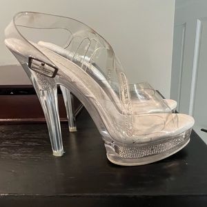 Contest, pageant clear heels